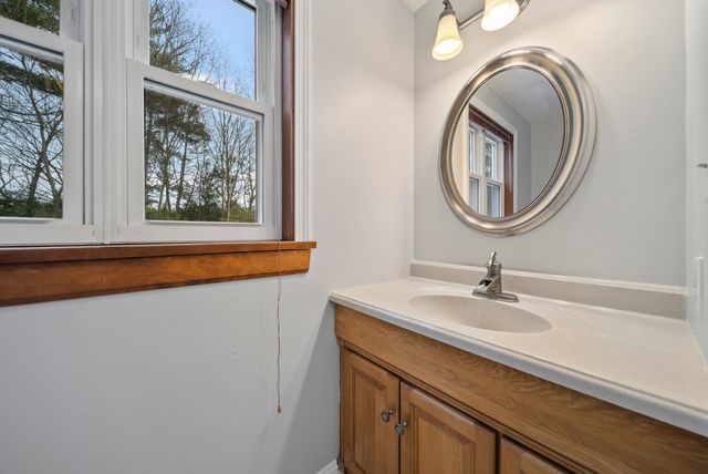 10 Colman Path, Merrimack, NH 03054