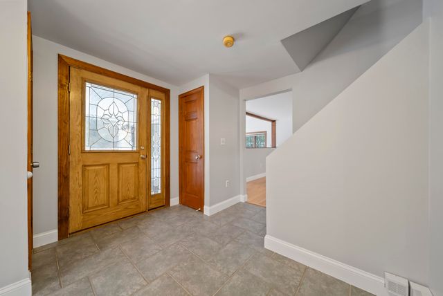 10 Colman Path, Merrimack, NH 03054