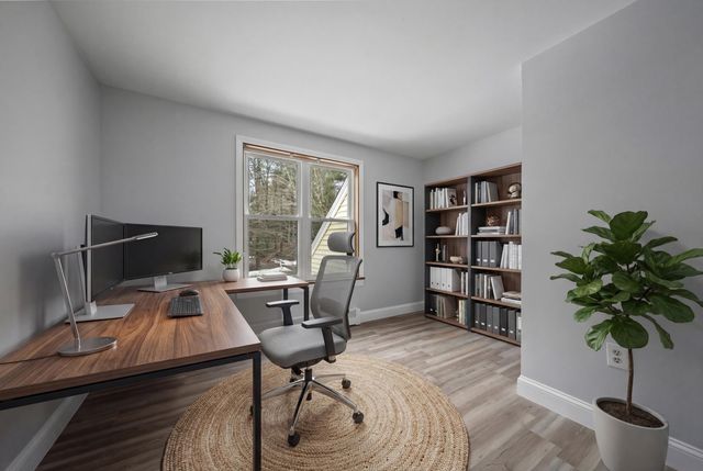 10 Colman Path, Merrimack, NH 03054