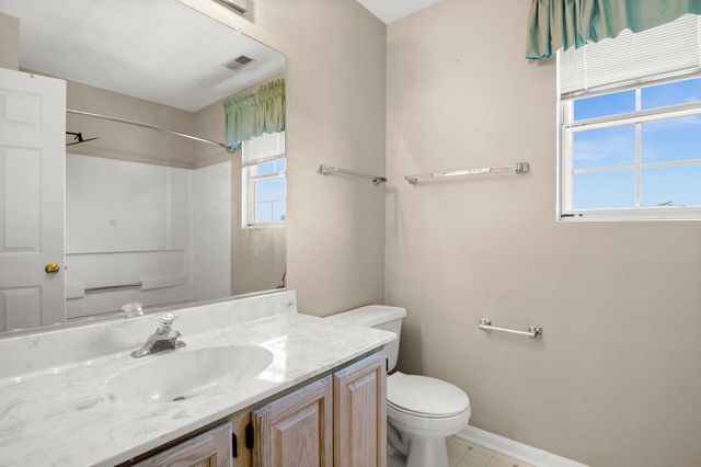 345 Mayfair Lane, South Elgin, IL 60177