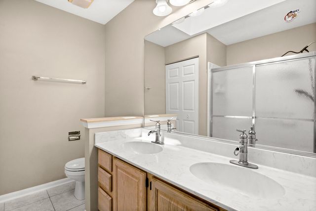345 Mayfair Lane, South Elgin, IL 60177