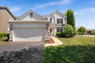 345 Mayfair Lane, South Elgin, IL 60177