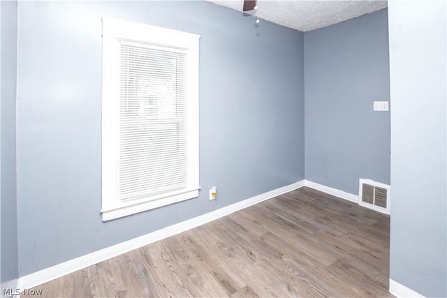 2391 27th Street SW, Akron, OH 44314