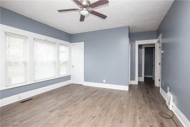 2391 27th Street SW, Akron, OH 44314