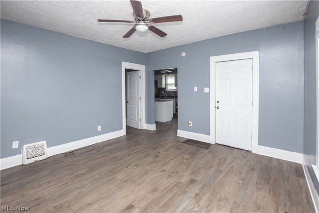 2391 27th Street SW, Akron, OH 44314