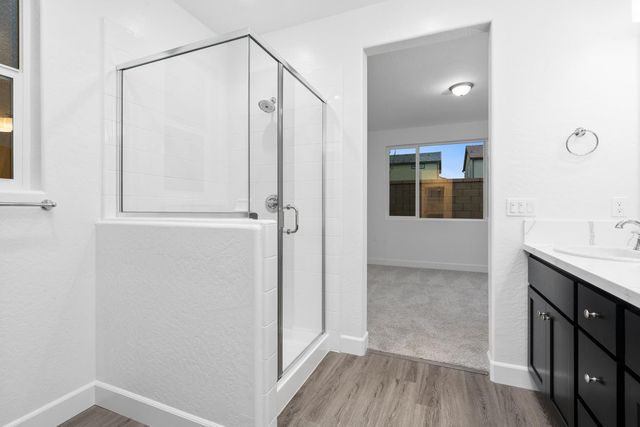 380 Huckleberry Road S, Madera, CA 93636