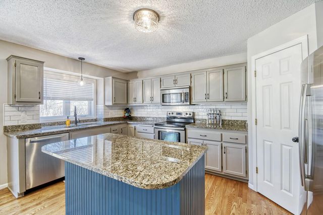 15684 Crocus Avenue W, Rosemount, MN 55068