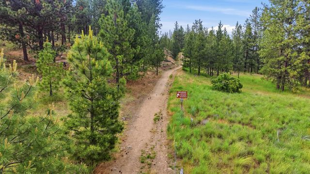 3812 Sunderland Dr, Spokane Valley, WA 99206