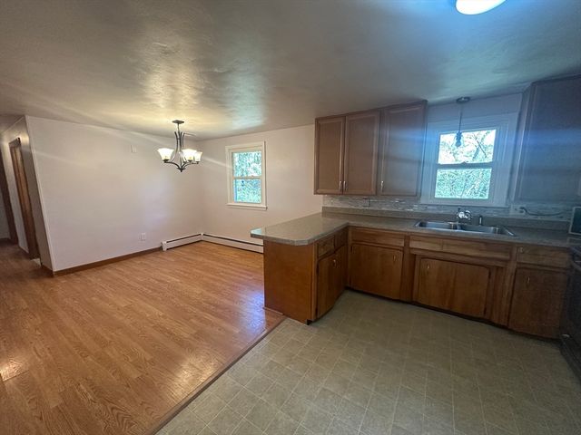 242-244 Highland St 2, Northbridge, MA 01532