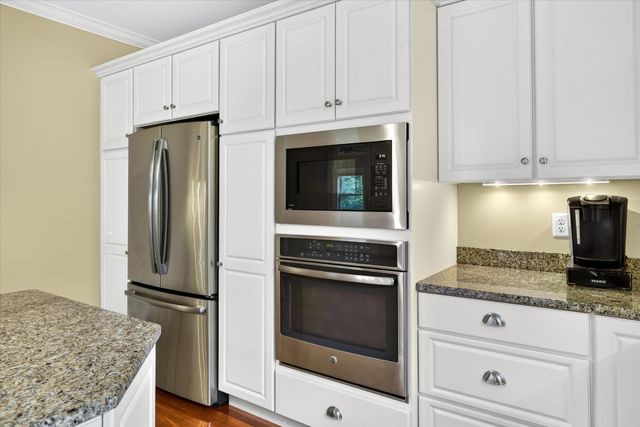552 Michael Lane, Williston, VT 05495