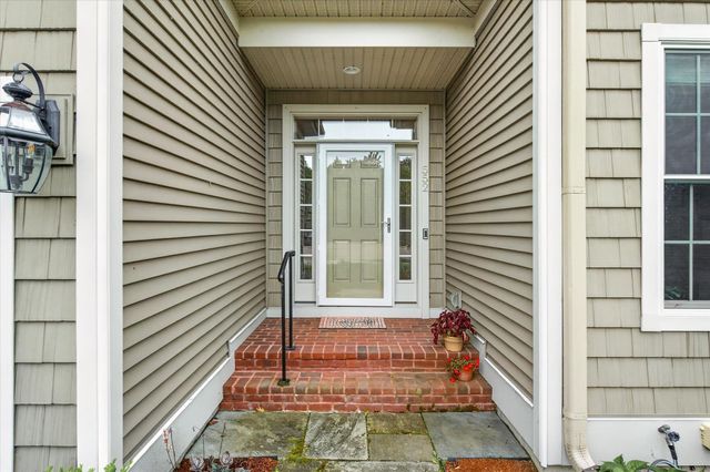 552 Michael Lane, Williston, VT 05495
