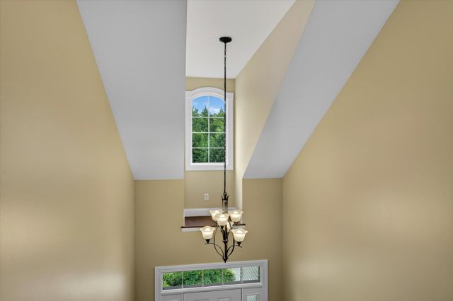 552 Michael Lane, Williston, VT 05495