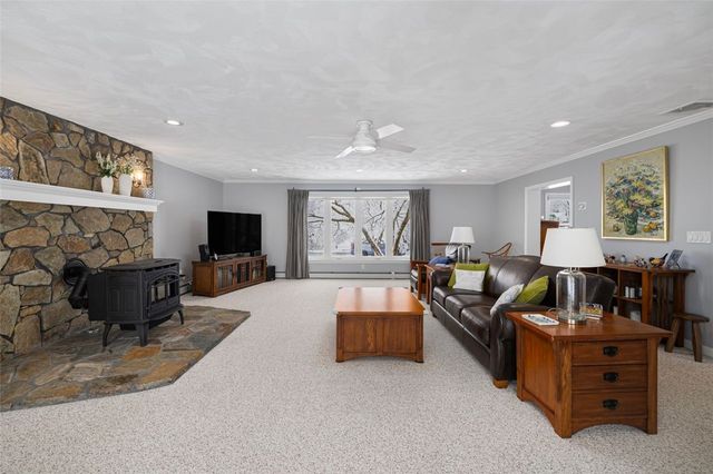 117 Moccasin Trail, Cranston, RI 02921