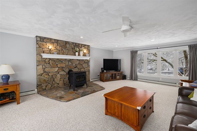 117 Moccasin Trail, Cranston, RI 02921