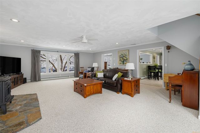 117 Moccasin Trail, Cranston, RI 02921