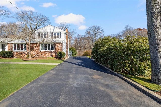 117 Moccasin Trail, Cranston, RI 02921