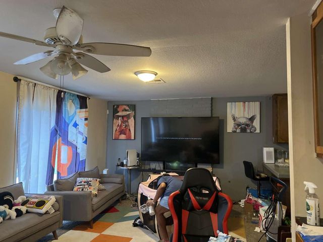 5638 Kermit Ln, Stockton, CA 95207