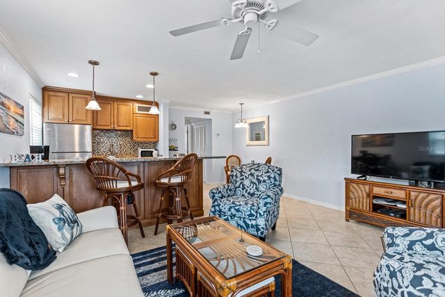 535 68TH AVENUE 1, St Pete Beach, FL 33706