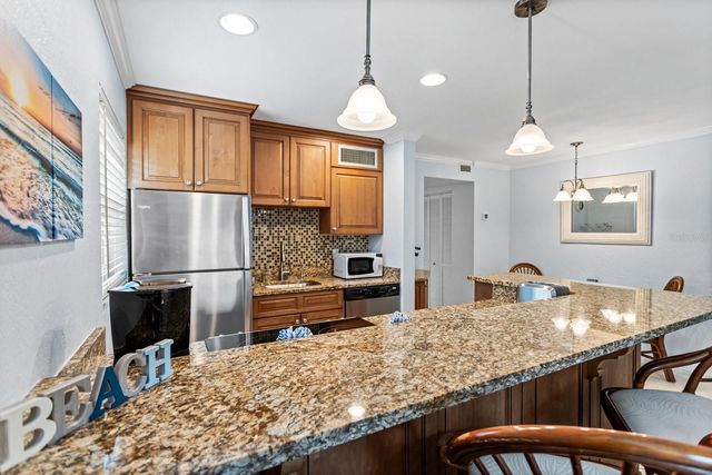 535 68TH AVENUE 1, St Pete Beach, FL 33706