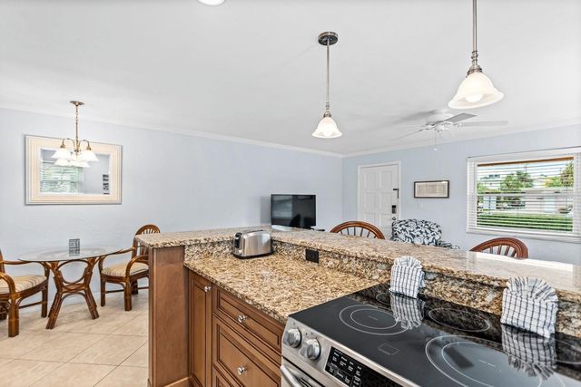 535 68TH AVENUE 1, St Pete Beach, FL 33706