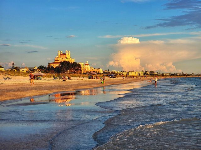 535 68TH AVENUE 1, St Pete Beach, FL 33706