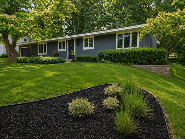 3633 Flag Avenue N, New Hope, MN 55427