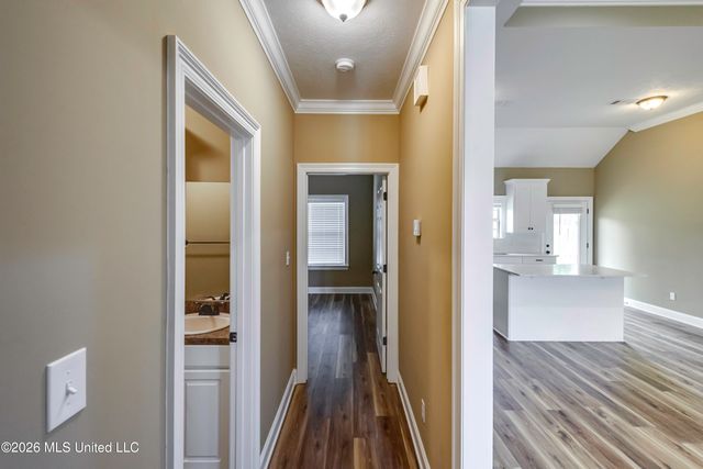406 Silver Hill Drive, Pearl, MS 39208