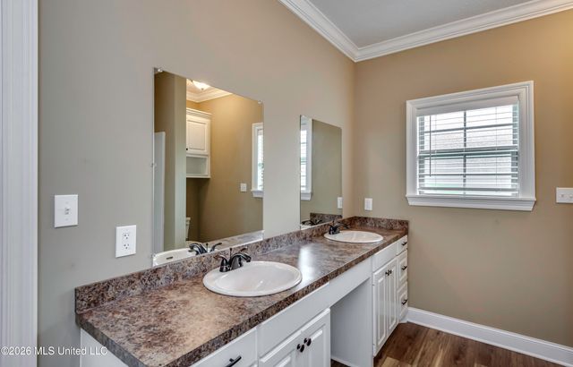 406 Silver Hill Drive, Pearl, MS 39208