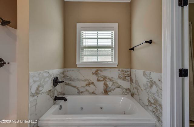 406 Silver Hill Drive, Pearl, MS 39208
