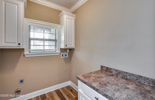 406 Silver Hill Drive, Pearl, MS 39208