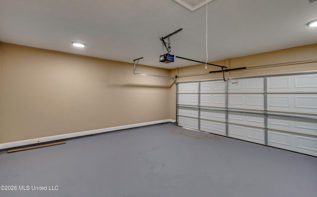 406 Silver Hill Drive, Pearl, MS 39208