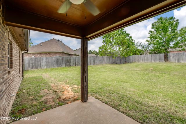 406 Silver Hill Drive, Pearl, MS 39208