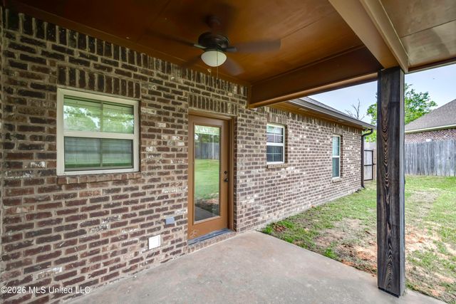406 Silver Hill Drive, Pearl, MS 39208