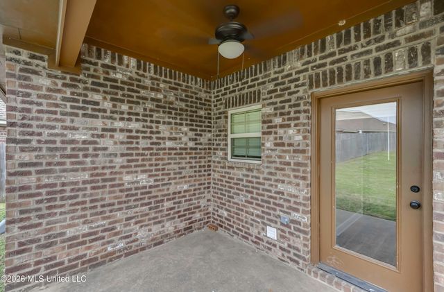 406 Silver Hill Drive, Pearl, MS 39208
