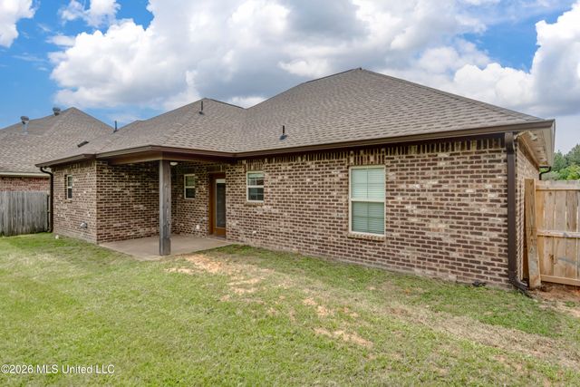 406 Silver Hill Drive, Pearl, MS 39208