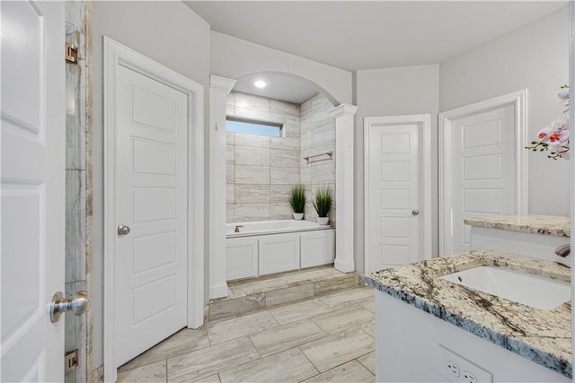 1741 Cherrie Street, Bentonville, AR 72713