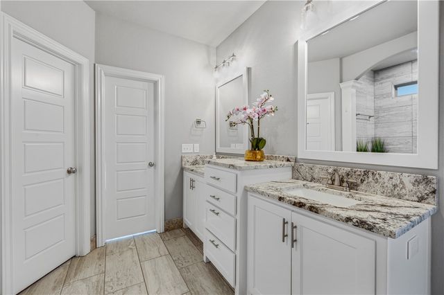 1741 Cherrie Street, Bentonville, AR 72713