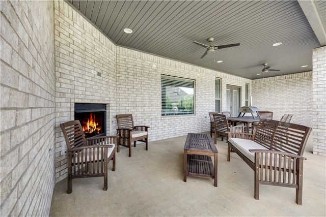 1741 Cherrie Street, Bentonville, AR 72713