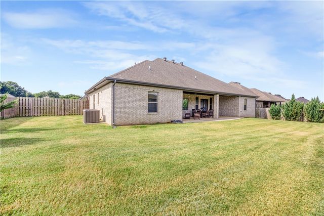 1741 Cherrie Street, Bentonville, AR 72713
