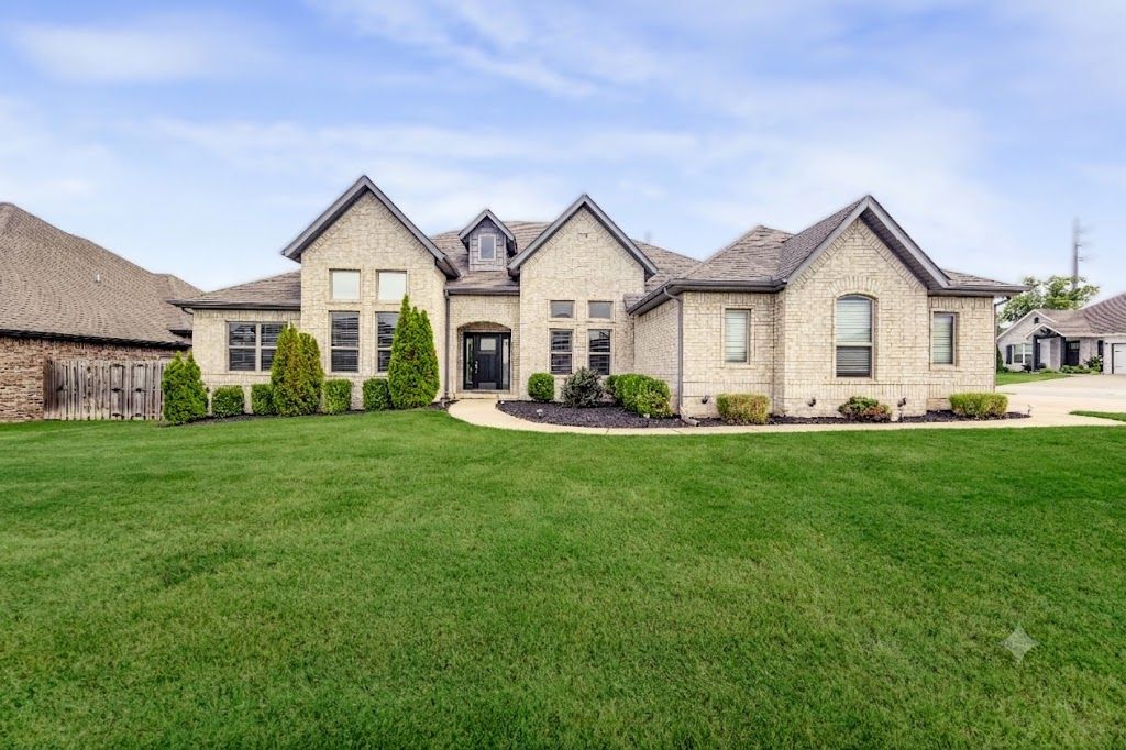 1741 Cherrie Street, Bentonville, AR 72713