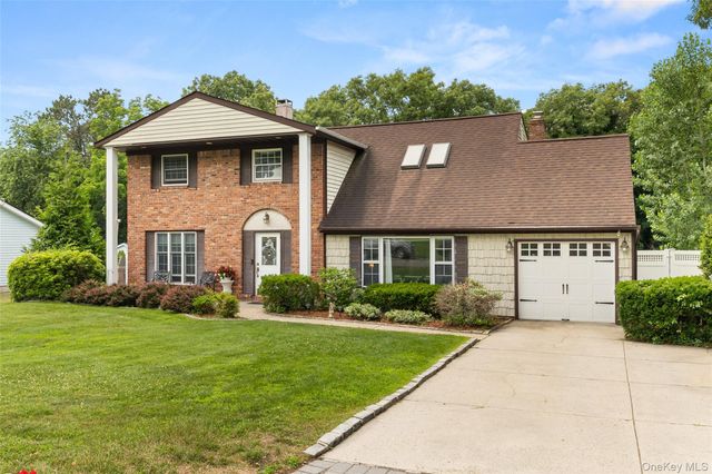24 Walnut Street, Coram, NY 11727