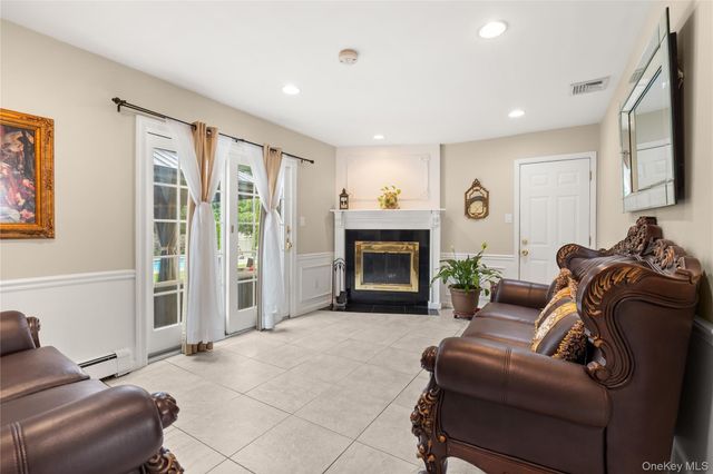 24 Walnut Street, Coram, NY 11727
