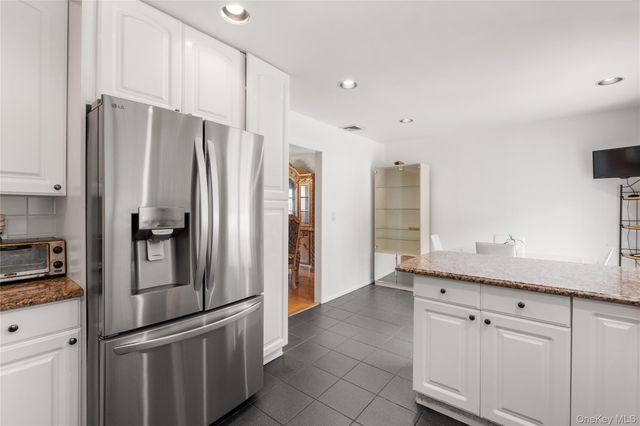 24 Walnut Street, Coram, NY 11727