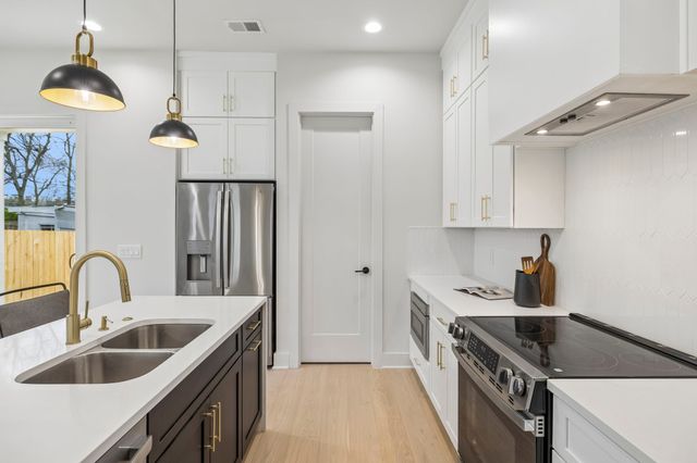 6335A Columbia Ave, Nashville, TN 37209