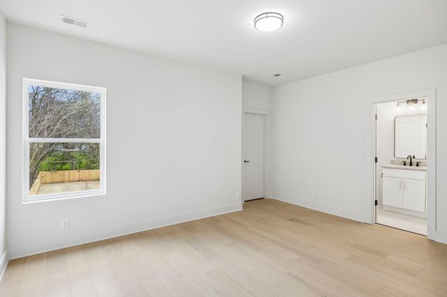 6335A Columbia Ave, Nashville, TN 37209