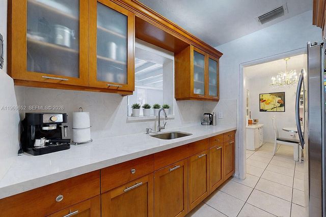 1611 SW 21st St, Miami, FL 33145