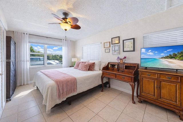 1611 SW 21st St, Miami, FL 33145