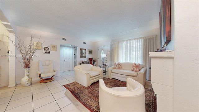 1611 SW 21st St, Miami, FL 33145