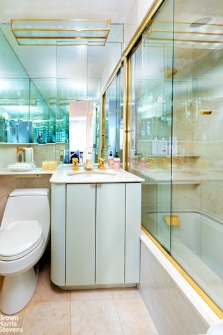 530 E 72nd St Apt 4D, New York City, NY 10021