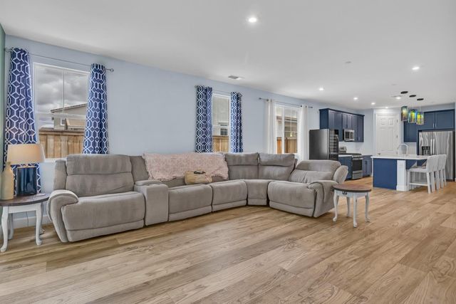 2700 Patriot Dr, Lincoln, CA 95648